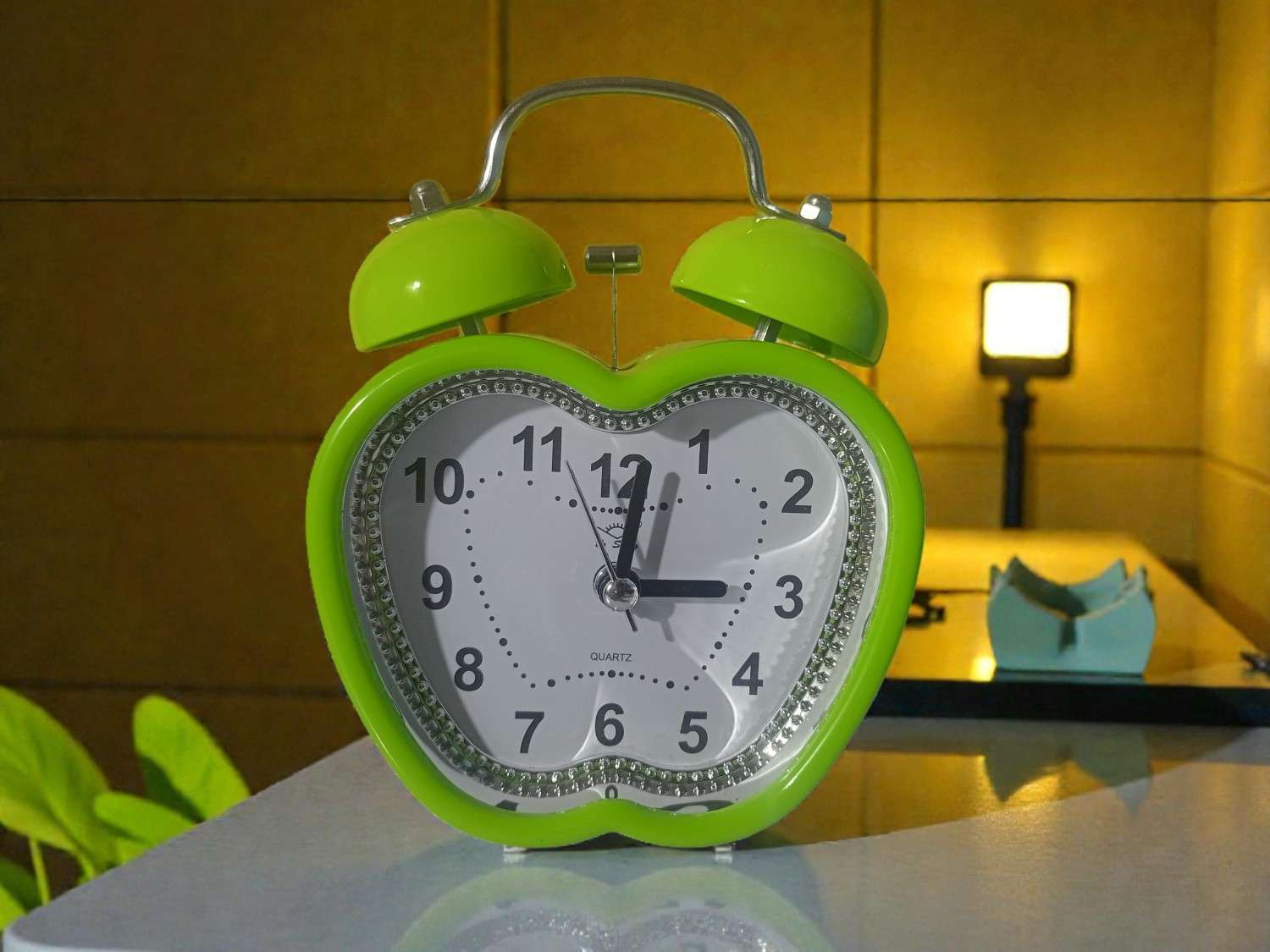 Stylish Apple-Shaped Alarm Clock